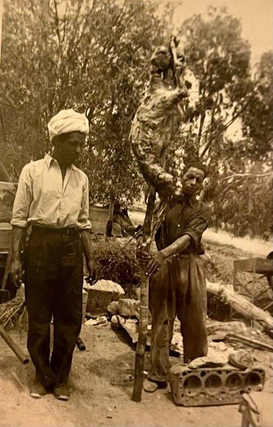 Deux hommes et une méchoui